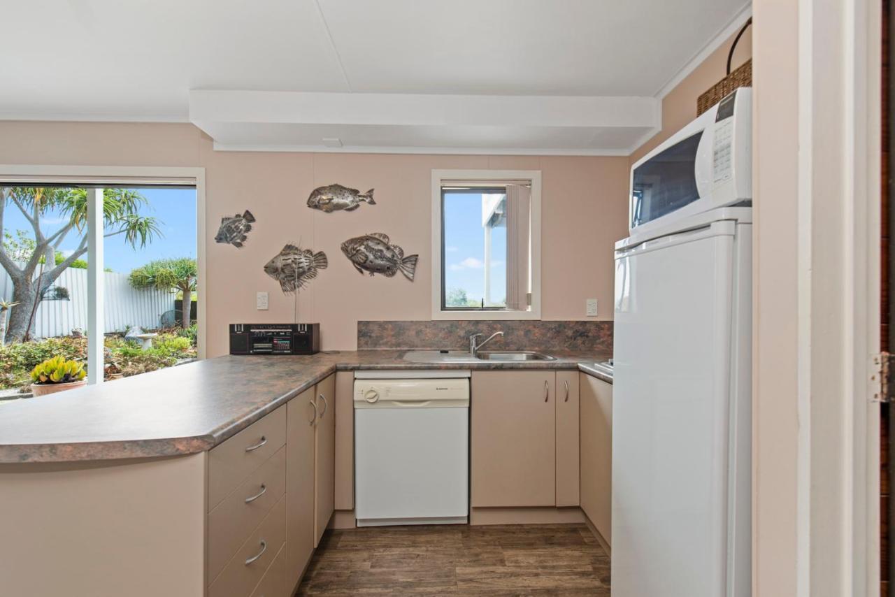 Oceanside Bach - Mount Maunganui Holiday Home 外观 照片